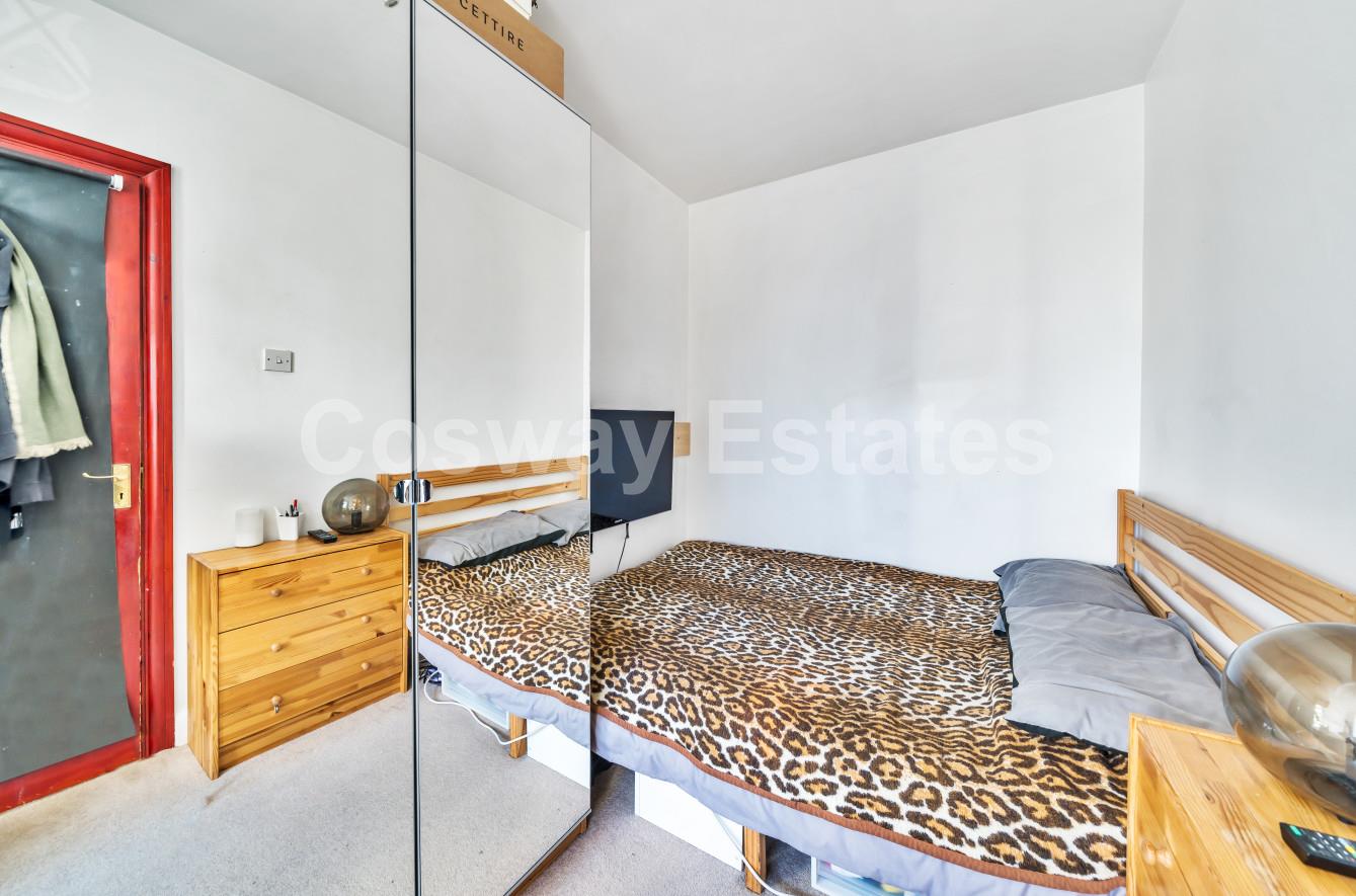 Hillside Grove, Mill Hill, NW7, Mill Hill